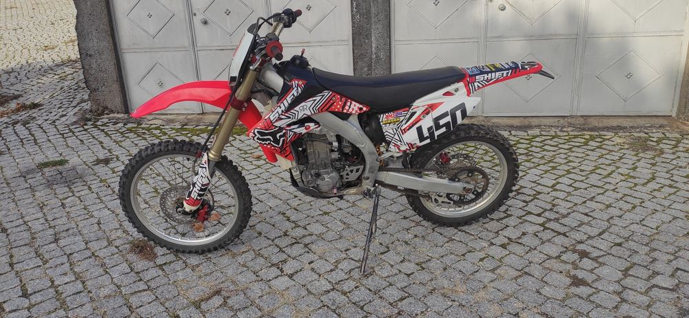 Crf 450 x matrícula