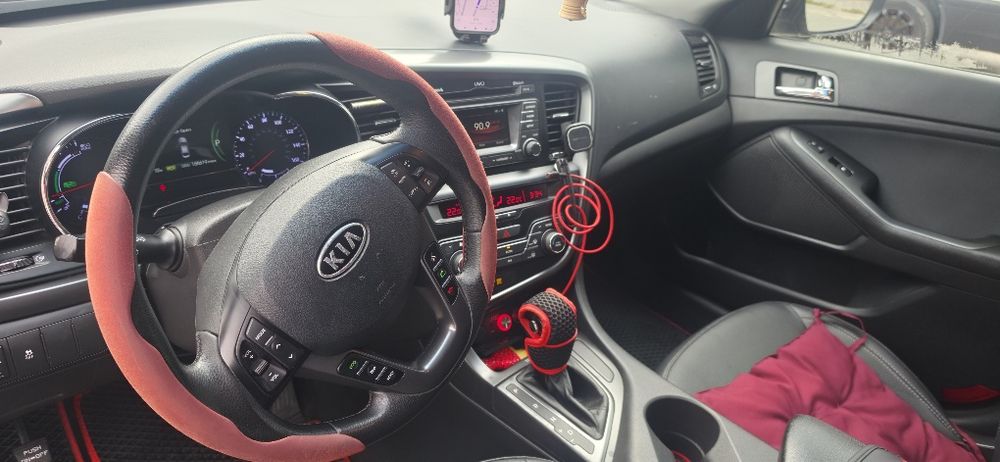 Продам Kia optima hybrid 2013р