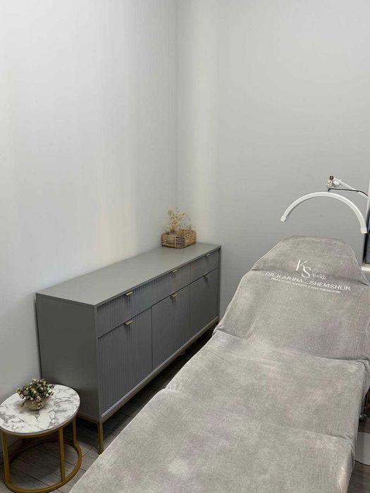 Преміальний кабінет у центрі Києва (Хрещатик) — готовий до роботи