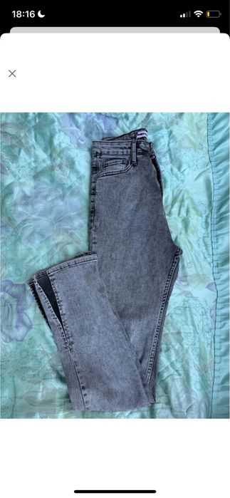 Джинси жіночі