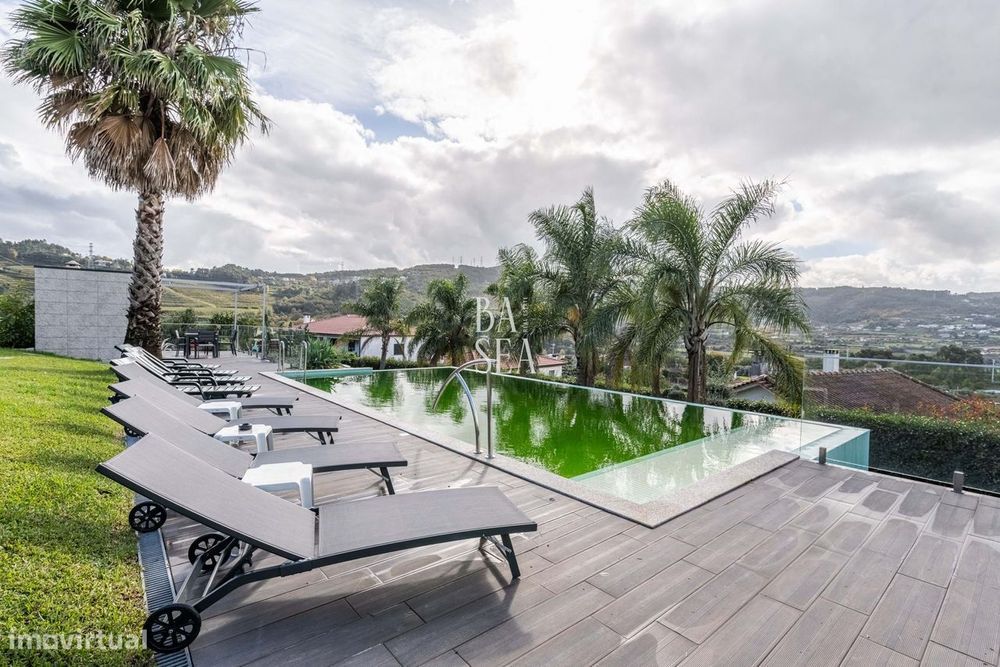 Morada individual com 4 suítes e piscina em Geraz do Minho - Póvoa de