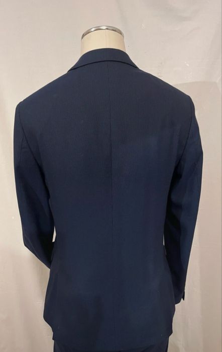 Fato completo para jovem