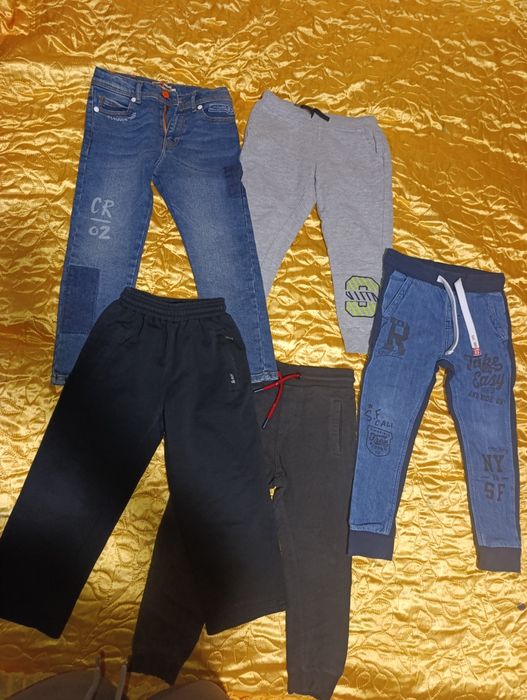 Одяг дитячий Футболки, Шорти, Штани, Кофточки