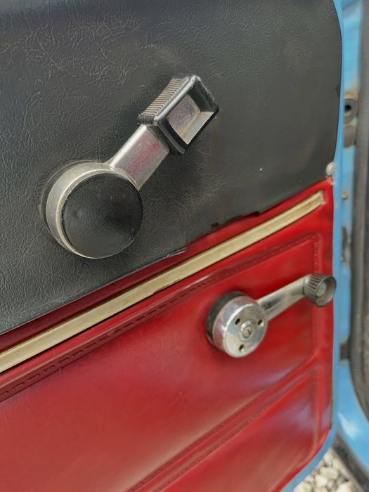 Москвич АЗЛК 2140 - у продажу капсула часу