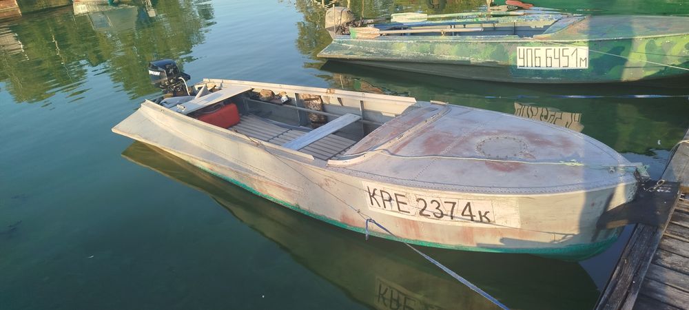 Лодка "Южанка" с мотором  "Mercury" 15М