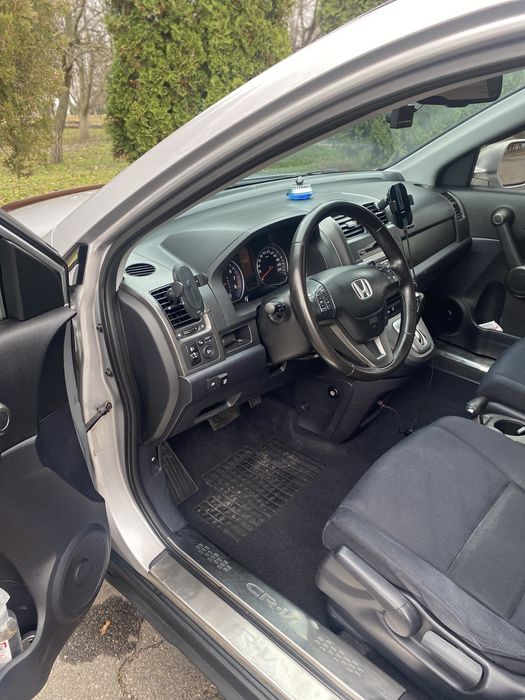 Продаж автомобіля Honda CR-V 3
