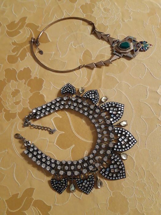 Намиста ZARA, вишукані