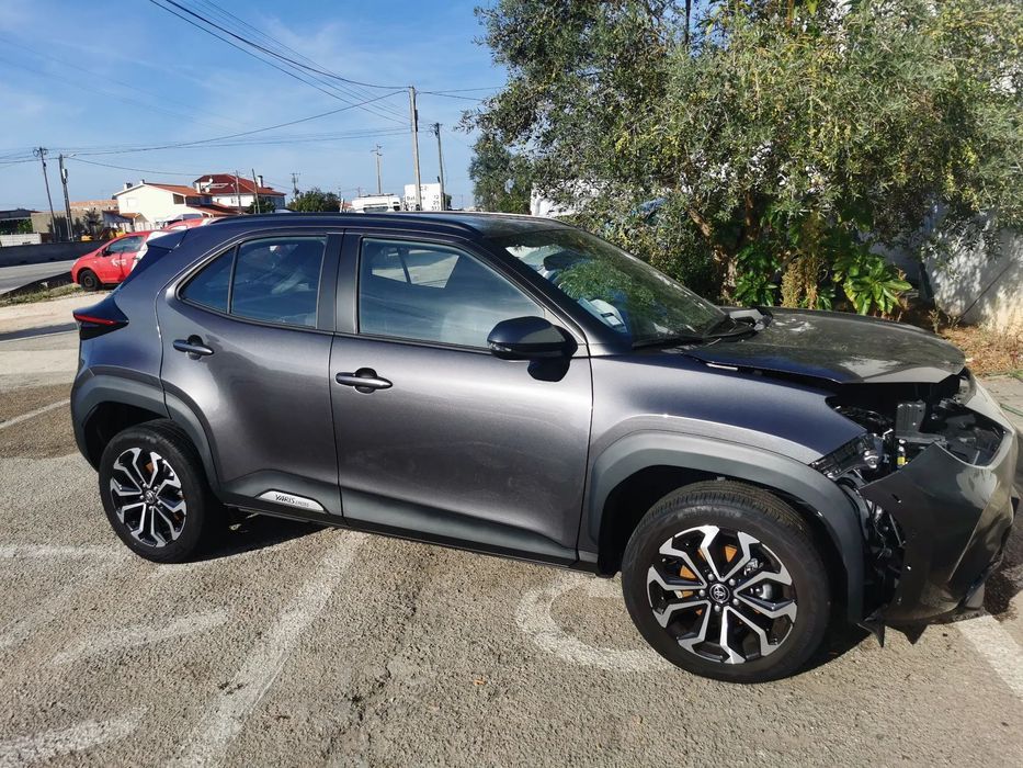 Peças Toyota Yaris Cross 1.5 Gasolina/Hibrido do ano 2023