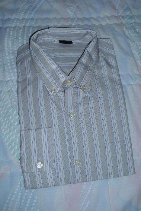 Bonita Camisa de Homem Nova