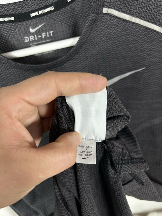 Nike Running Dri Fit Gray шикарна футболка для спорту чи бігу Розмір S