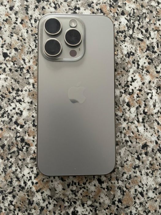 Vendo ou troco iphone 15 pro