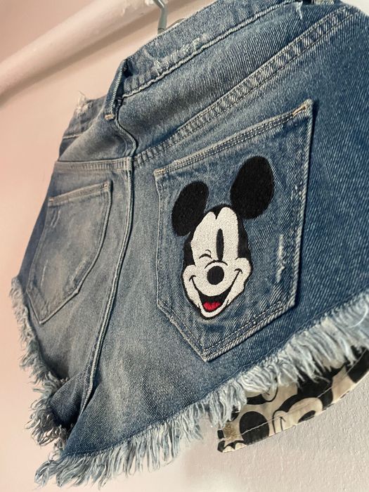 Dżinsowe krótkie spodenki Disney xs