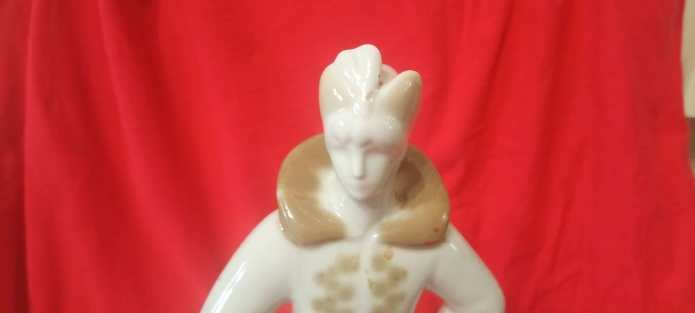 Продам статуетку