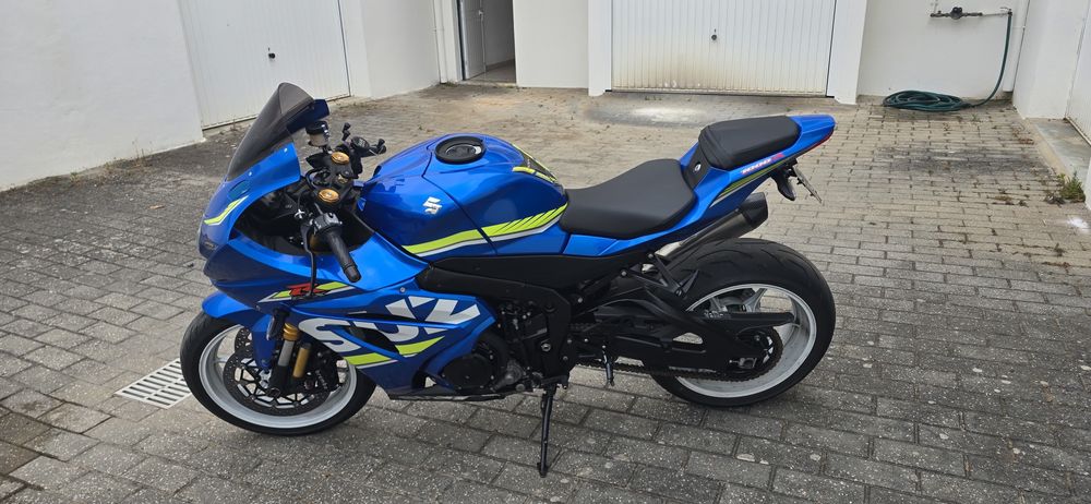 Vendo Gsxr 1000RA  L7