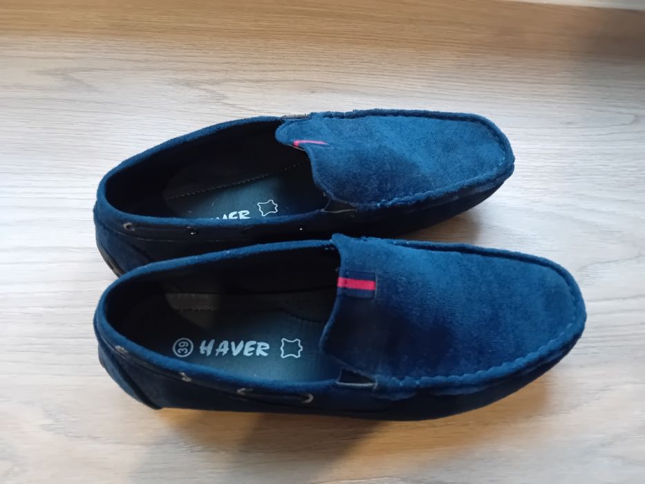 Buty mokasyny zamszowe dla nastolatka rozmiar 39