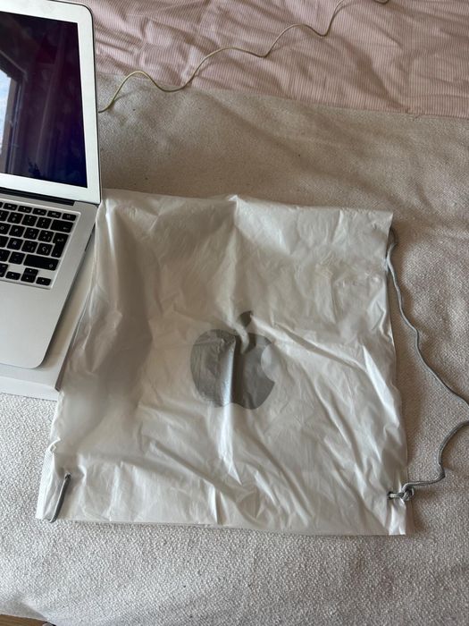 MacBook Air 13”