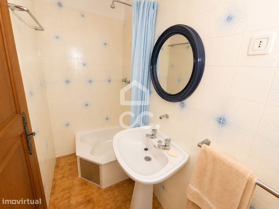 Apartamento T3 no centro de Alcobaça
