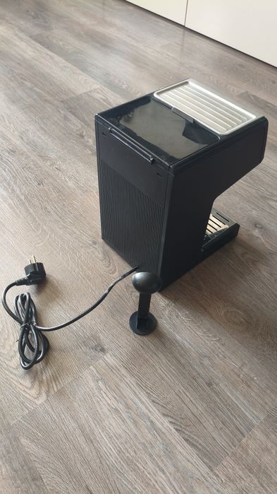 Кофеварка рожковая DELONGHI ECP 33.21 BK Silver