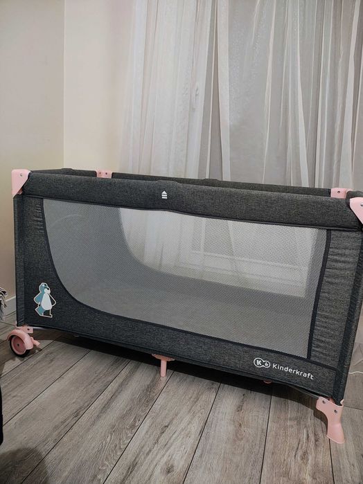 Łóżeczko, kojec dla dziecka Kinder Kraft sprzedam.