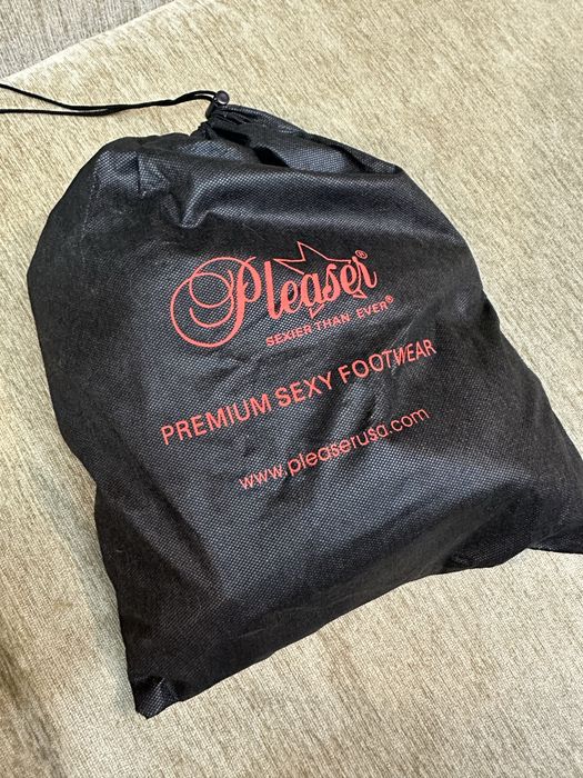 Матові стрип босоніжки PLEASER