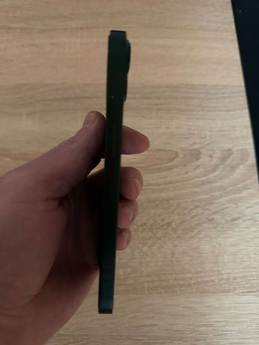 iPhone 13 po gwarancji.