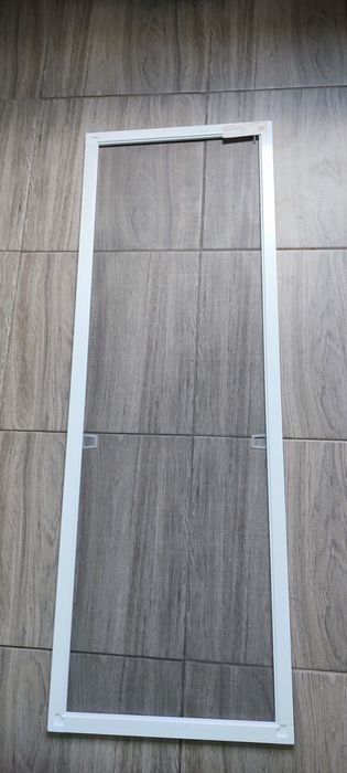 Новые москитные сетки . Цена за три шт.