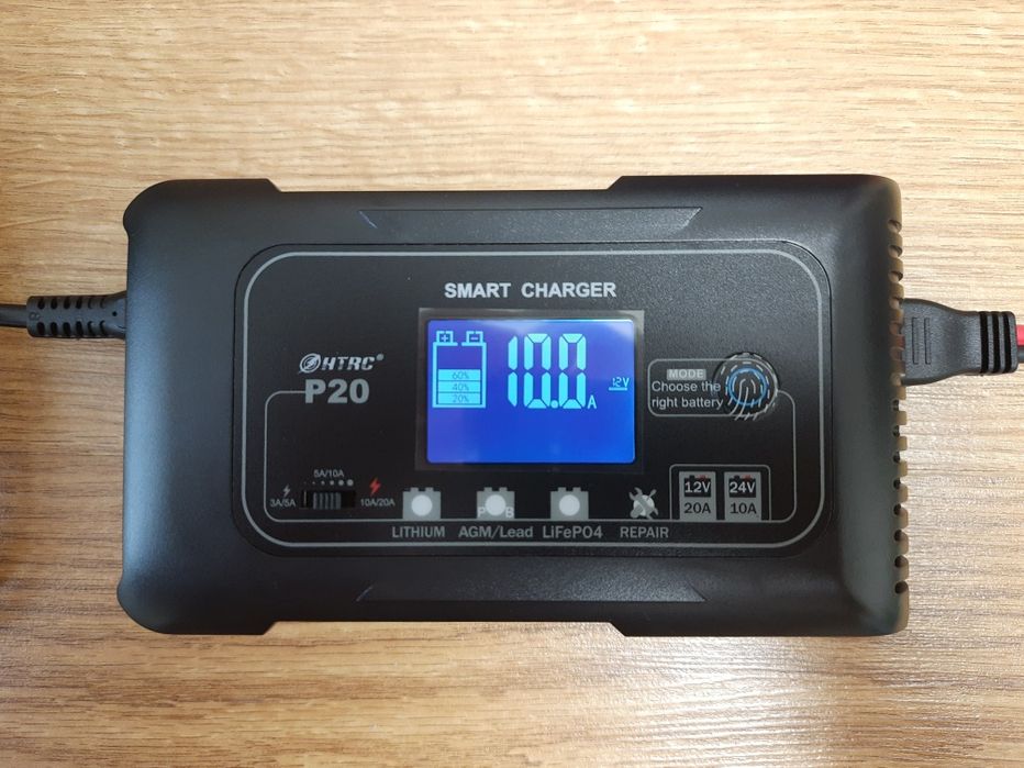 Зарядний пристрій HTRC Р20, P15 для акумуляторів 20А, 15А 12В, 24В