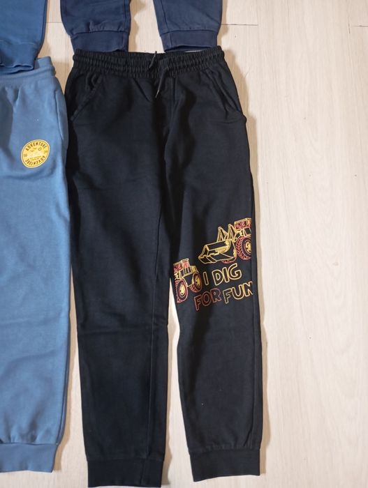 8xspodnie dresowe 134/140 Bdb