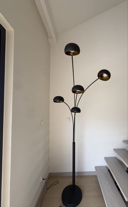 lampa stojąca do salonu