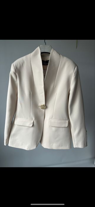 Приталений піджак