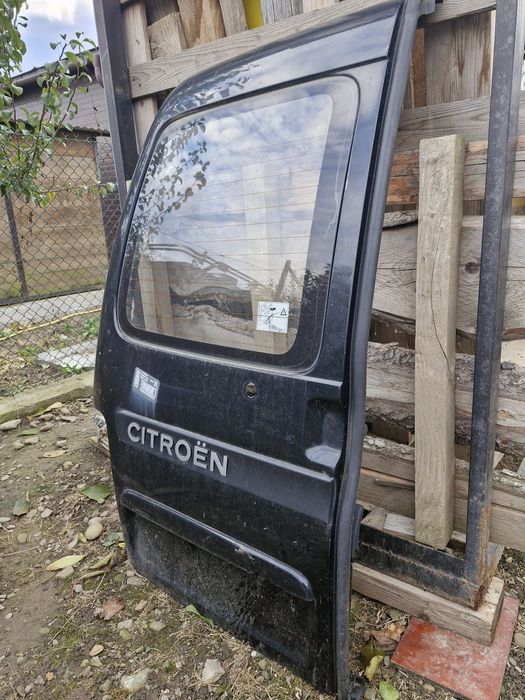 Двері сітроен берлінго