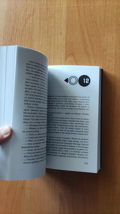 Książka Suzanne Collins "Igrzyska Śmierci"