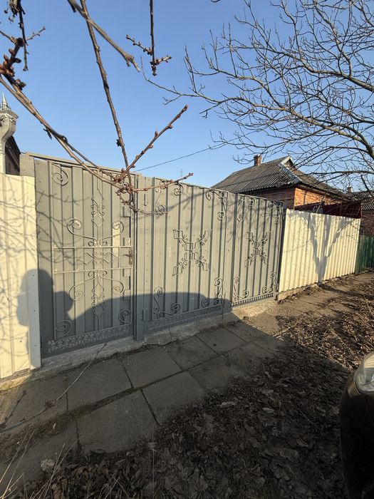 Продаж будинку по вул. Волохінська