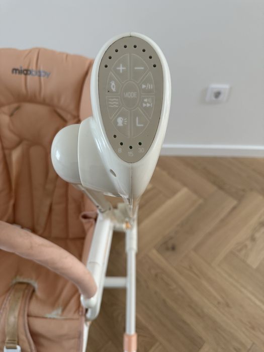Стільчик для годування + гойдалка miobaby