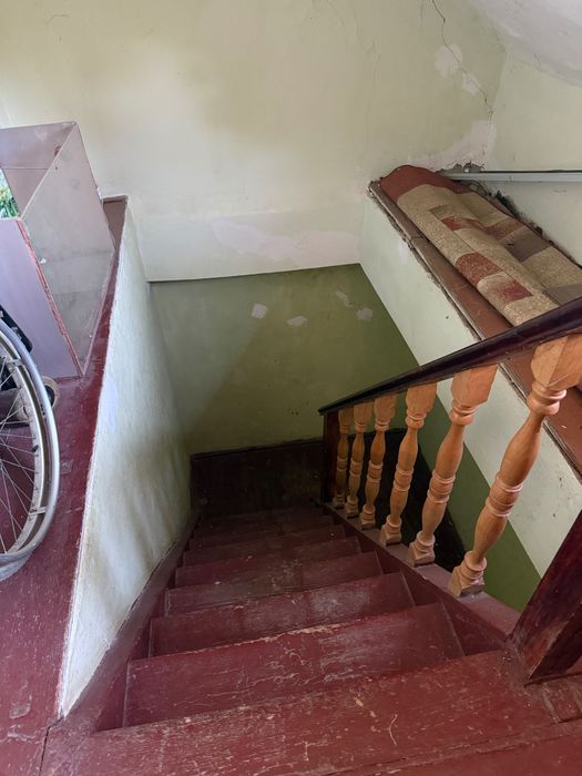 Оренда 1 кімнатноі квартири в центрі міста по вул. Хортицькхій .