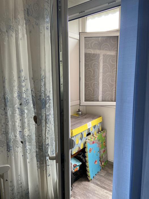 Продам 2к квартиру, 2-й поверх, індивідуальне г/опалення, гараж, сарай з погрібом