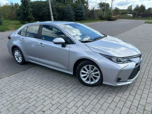 Toyota Corolla 1,8 Hybrid Comfort + TECH rok prod 2022 przebieg 36 tys km  moc 122 KM Salon PL ASO bezwypadkowy