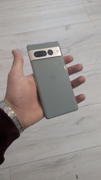 Google pixel 7 pro neverlok в хорошому стані