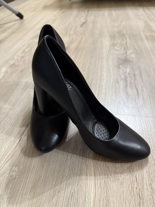 Елегантні Туфлі  чорні  жіночі