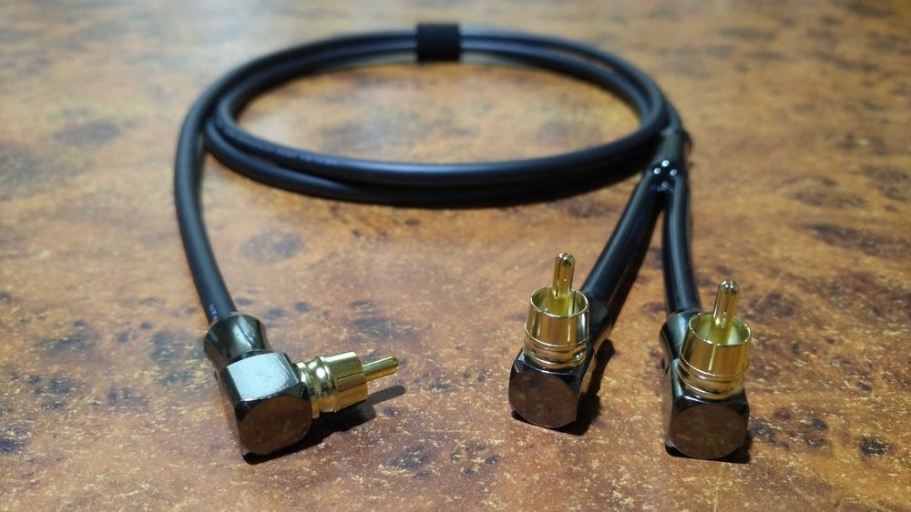 Hi-Fi сабвуферный Y-образный кабель RCA/2RCA Mogami W2534 (Japan)