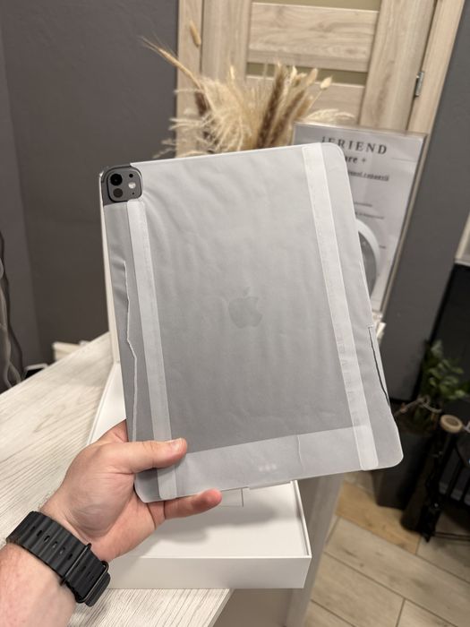 New Open iPad Pro 13 2025, 1TB, Space Black , Wi-Fi + LTE (M5) (ME8D4) (Підтримка Сім Карти)