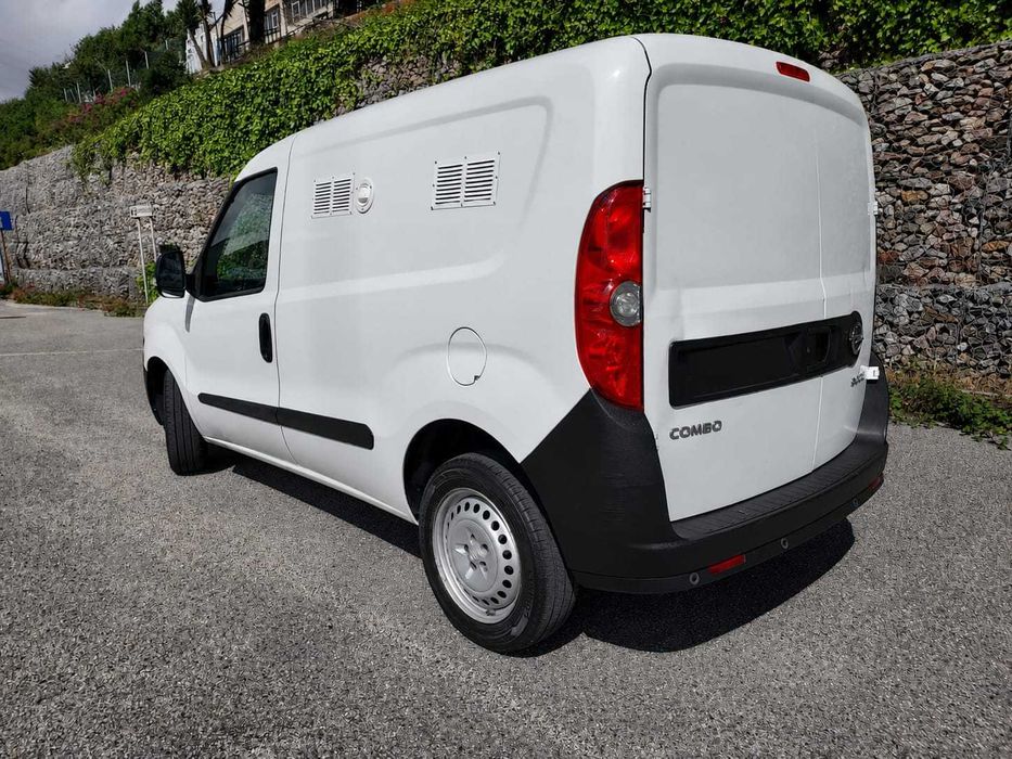 Opel Combo 1.3 CDTi - Fibrada