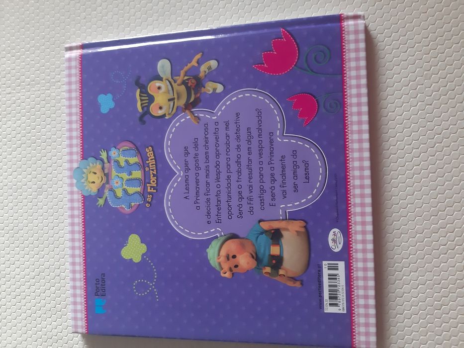 Livro "Fifi e as Florzinhas"