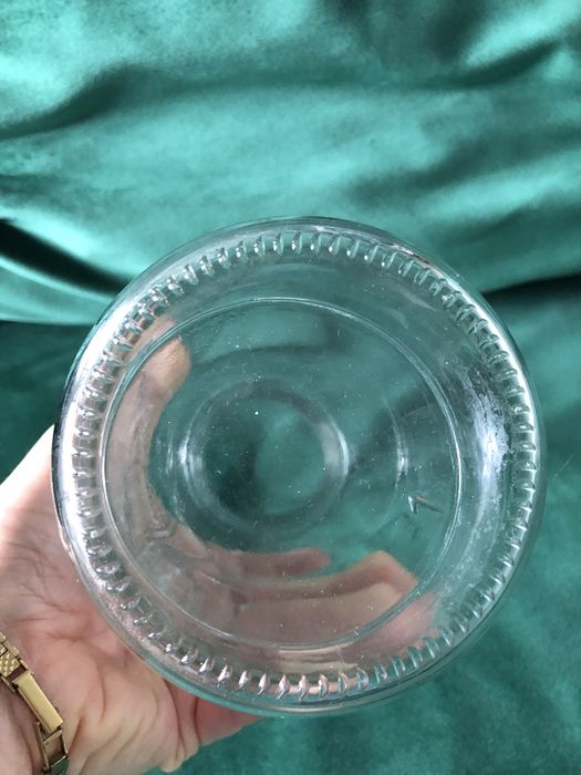 Szklana karafka na lemoniadę