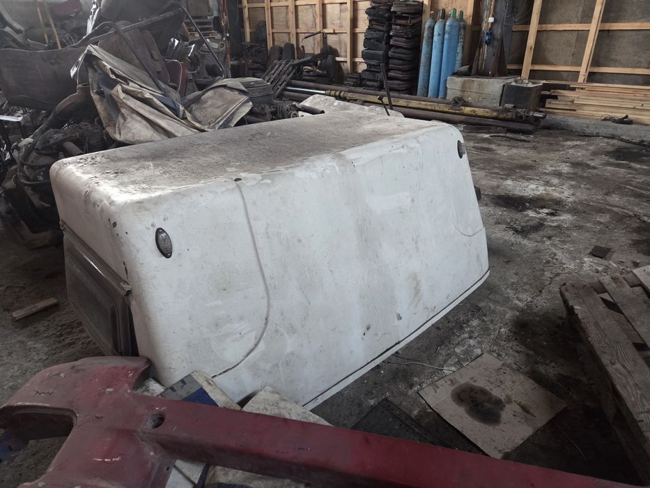 Спальний Бок Івеко Ман