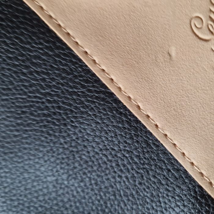 Carteira marca Guerlain Paris