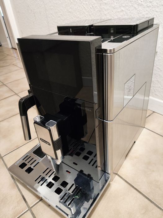 De’Longhi Maestosa — преміальна автоматична кавомашина, ідеальний стан