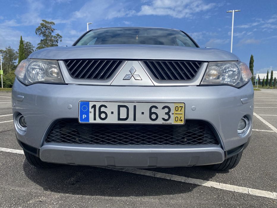 Mitsubishi Outlander 2.0. 7-Lugares