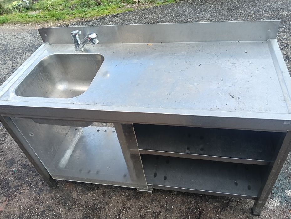 Bancada em inox com pio