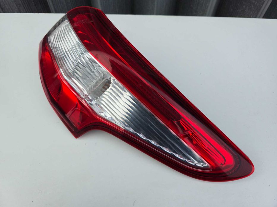 Farolim STOP direito NISSAN Qashqai J11 (2014.-2018.) Original